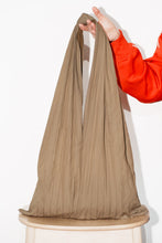 Load image into Gallery viewer, Light Leger Bag