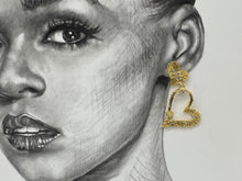 Load image into Gallery viewer, Her Accessory Lane
