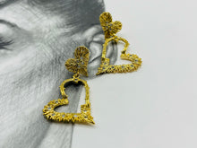 Load image into Gallery viewer, Her Accessory Lane