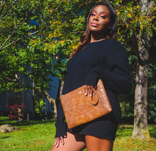 Load image into Gallery viewer, Crocodile Print Oversized Clutch Handbag